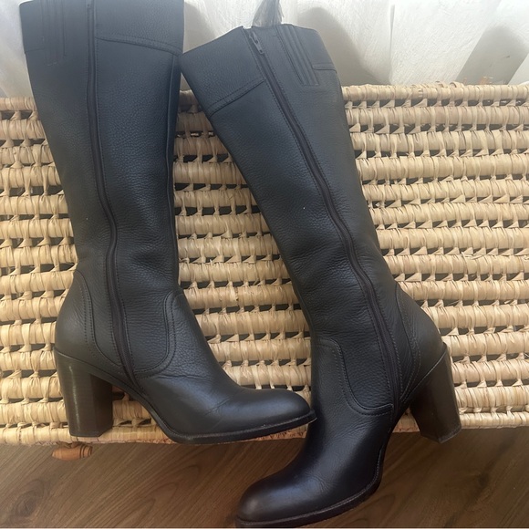 Ann Taylor Shoes - Ann Taylor Black Heeled Boots